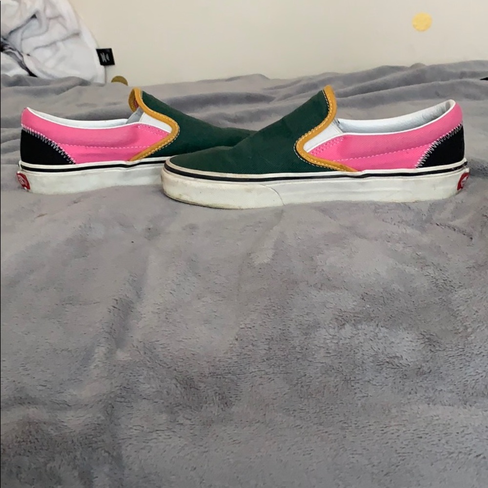 Shoes - Picture 2 of 4